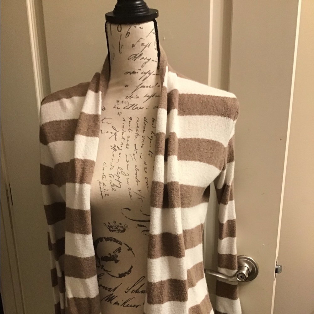 Abercrombie long sleeve Dark tan and white stripes